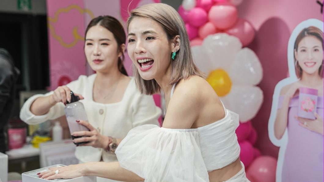 徐小可開3直播賺千萬!老闆笑了「有望打敗吳宗憲」 老公搬家力挺