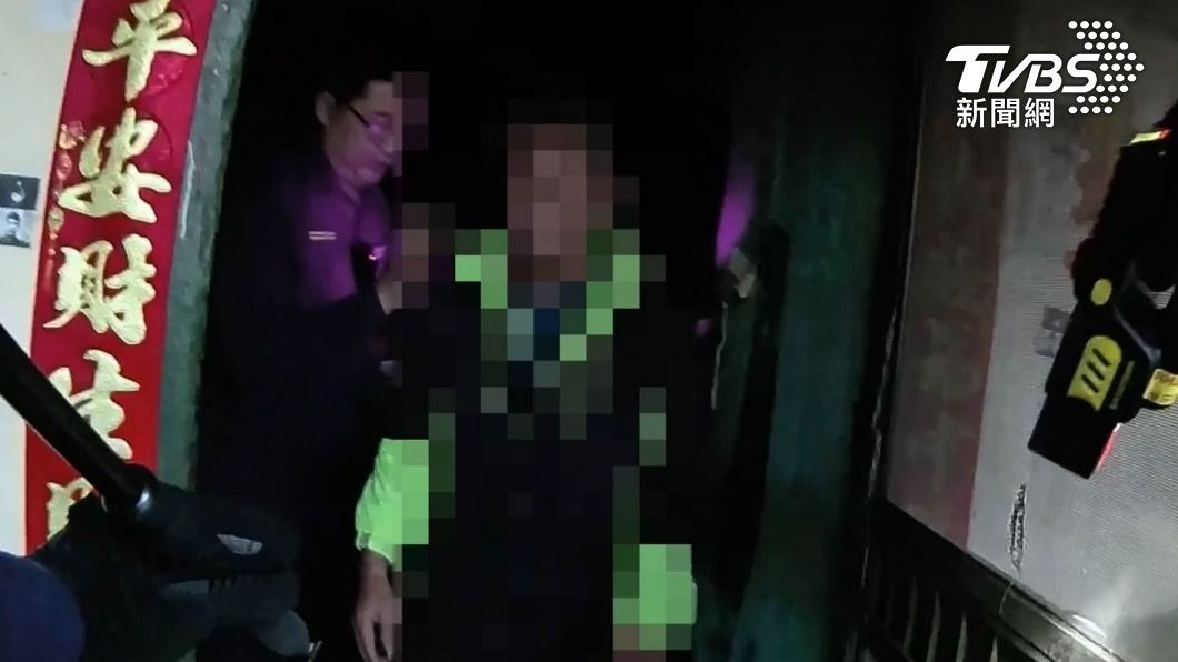 警方一小時內迅速至學甲區郭嫌住處將其緝捕歸案。(圖/TVBS)