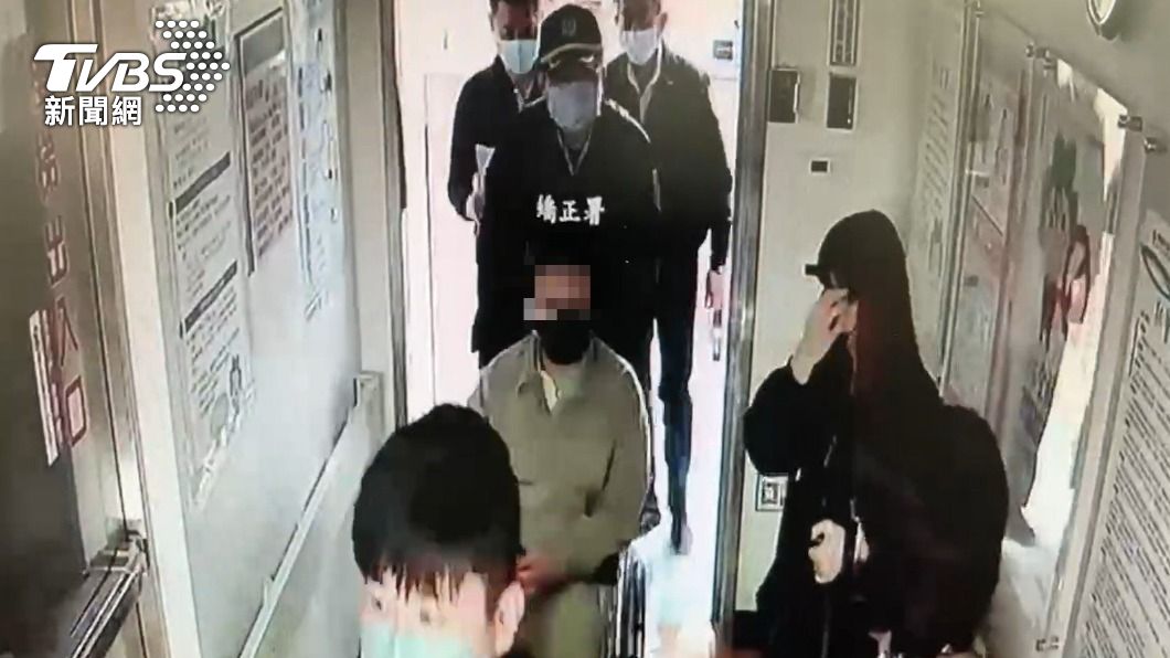 爸爸來了！3姊弟挨撞命危　受刑父坐輪椅、母赴醫院探視