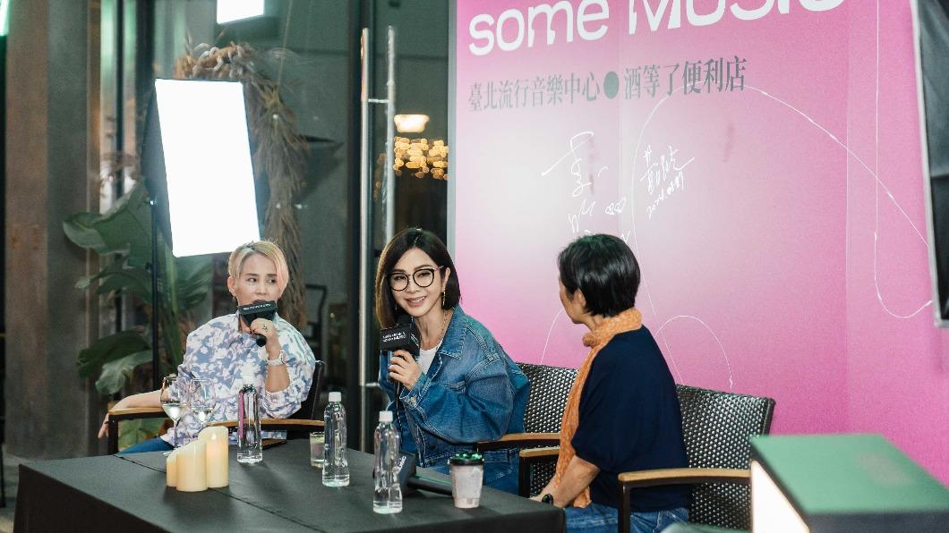黃韻玲、陳美鳳、李明依,三人現場暢聊笑料聲不斷。(圖/臺北流行音樂中心提供)