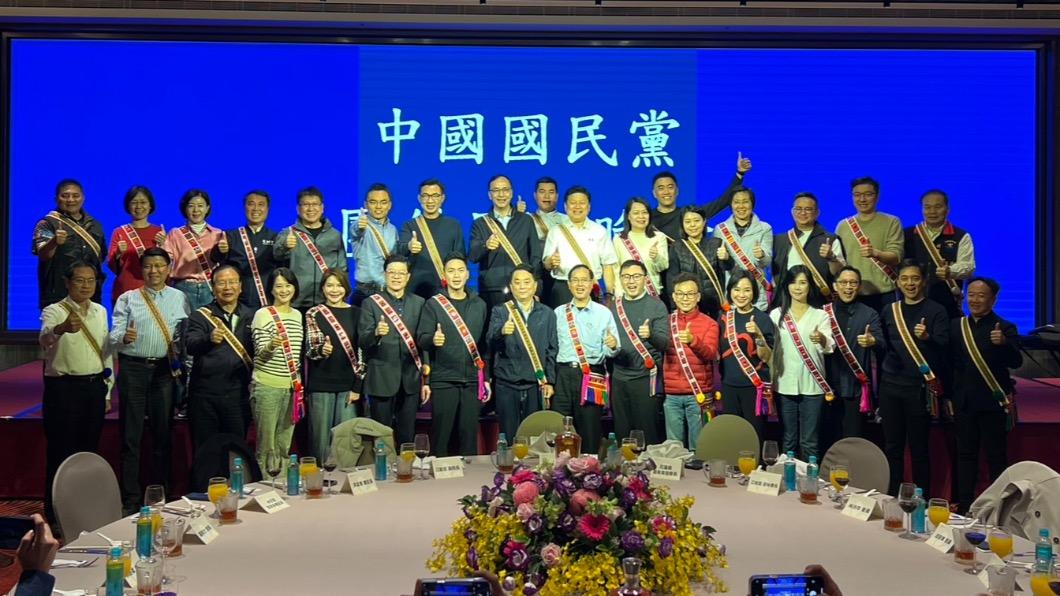 幕後/藍營又內鬨?共識營險因埋單生變、召委禮讓白營有歧見