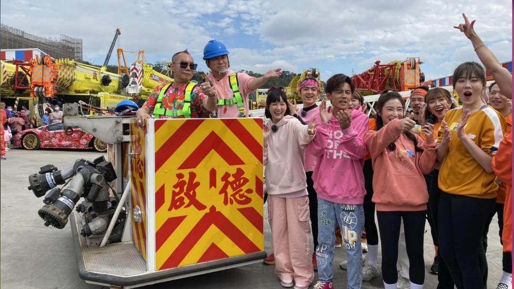 胡瓜同框乾弟「吊車大王」胡漢龑。(圖/民視提供)