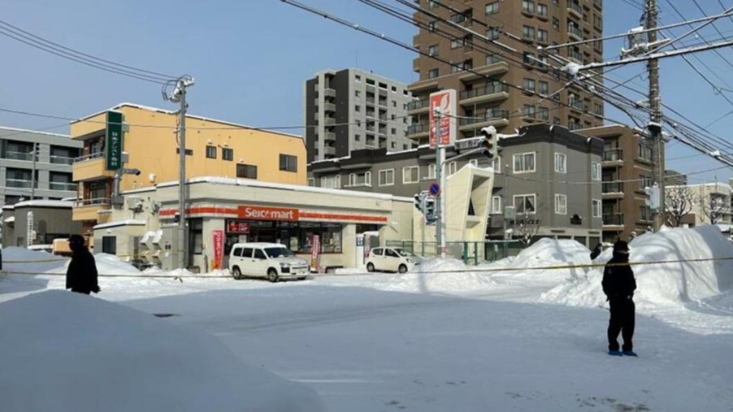 快訊/男闖北海道超商持刀砍傷3人 1店員送醫傷重不治