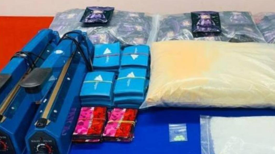 警方查扣分裝工具。（圖／翻攝自《柬中時報》）