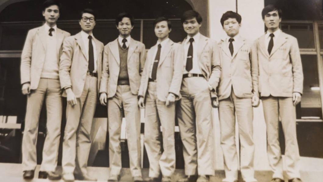 台北市副市長李四川曬出46年前年少時期的嫩照。(圖/翻攝自臉書)
