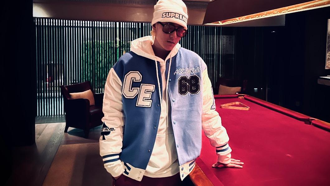 黃子韜躺槍挨批沒擔當。(圖/翻攝自@ACE-YOUNGKINGYOUNGBOSS 微博)