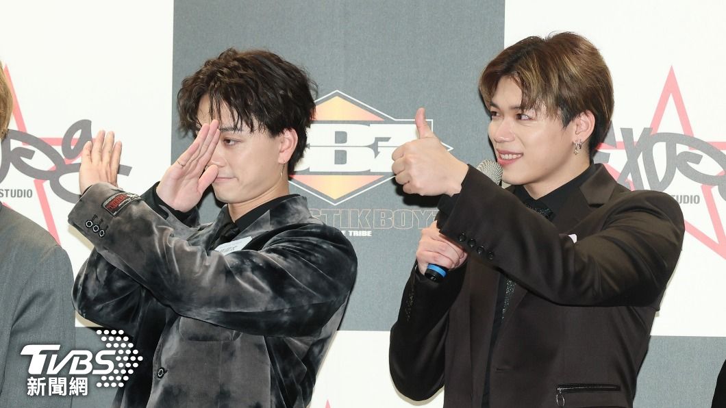 日高龍太(左)、加納嘉將對香菜的反應大不同。(圖/趙世平攝)