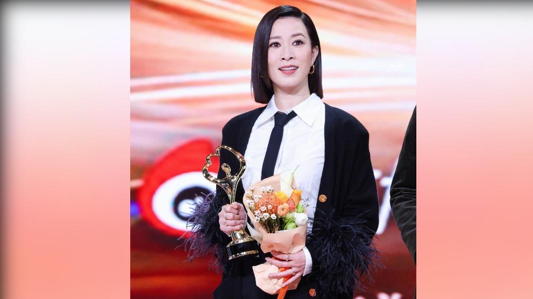 新聞女王-新聞女王劇情-新聞女王第一集-新聞女王結局-新聞女王的演員陣容-新聞女王主題曲-新聞女王豆瓣-新聞女王評價-新聞女王金句
