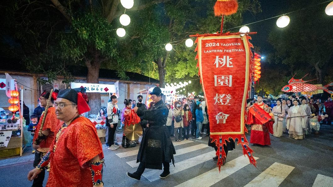 漢服提燈夜遊。（圖／桃園市政府觀光旅遊局提供）