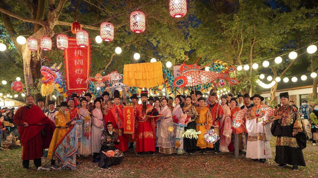 2024桃園燈會看點滿滿!漢服遊行超吸睛 週末還有偶像嗨唱