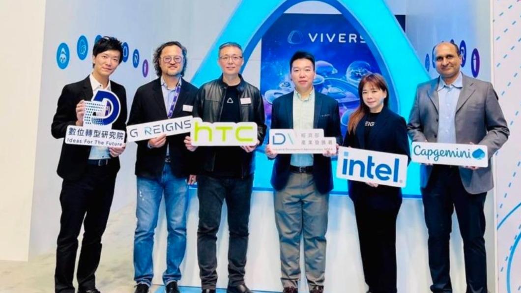 宏達電MWC上宣布攜手英特爾、Capgemini 共推5G工業網路革新