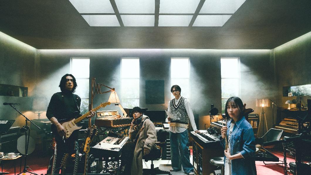 《初戀》佐藤健回歸Netflix! 新戲「集結4大男神」化身天才音樂家