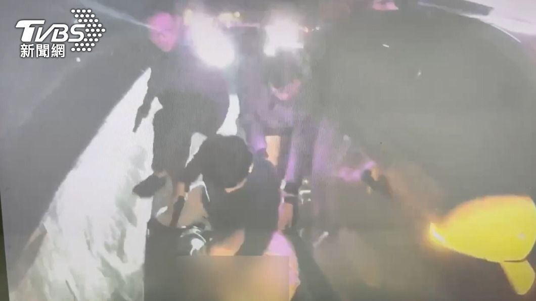 不滿母碎念他回嗆「乾脆關一關」 外送員真搶百條金項鍊被抓