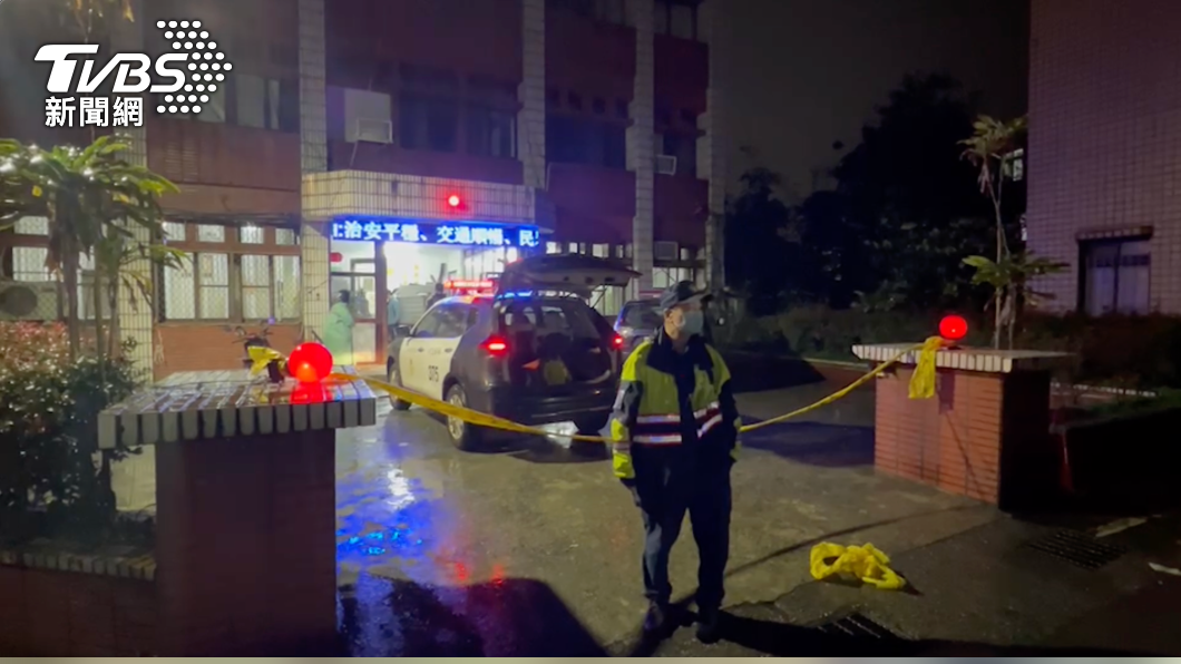男子駕駛貨車撞死員警。（圖／TVBS）