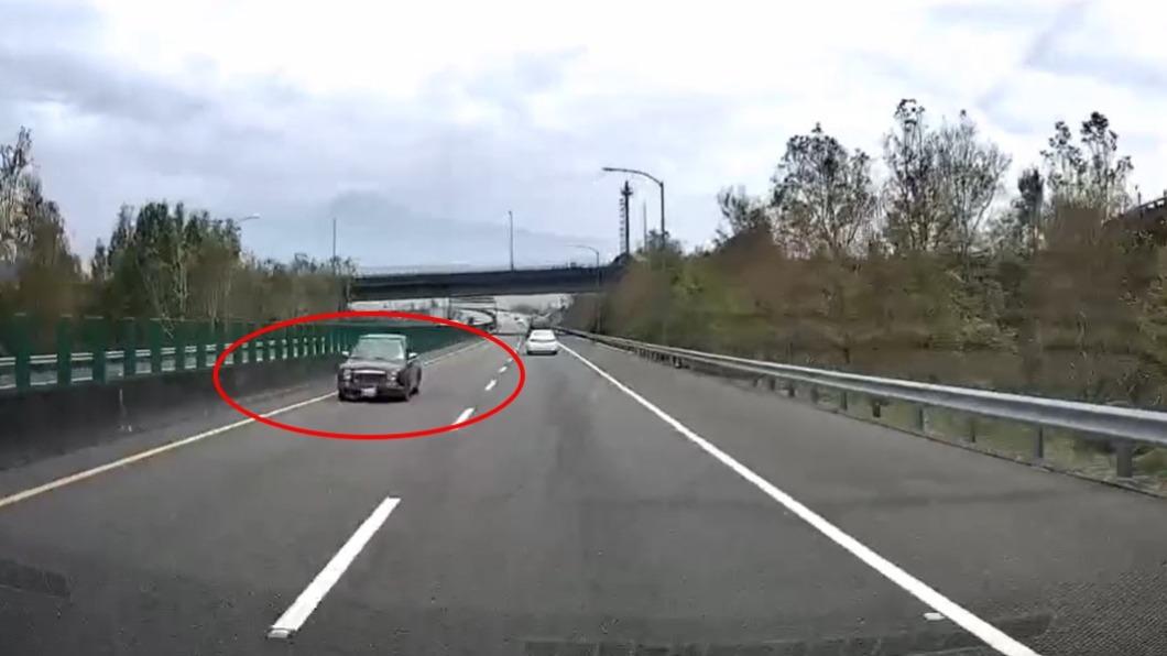 國6驚魂!汽車「一路逆向狂飆」 目擊駕駛嚇瘋:不要命