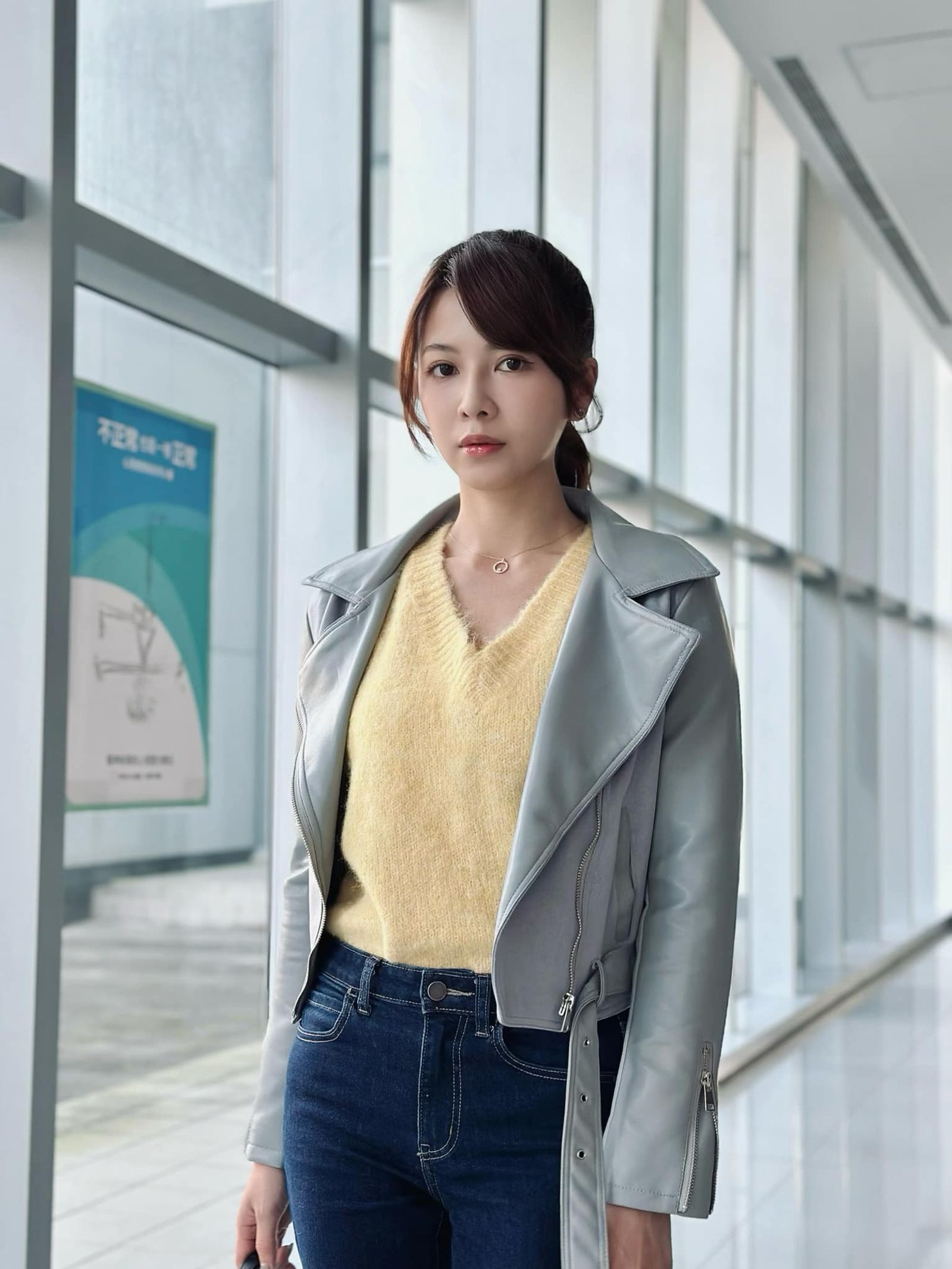 謝京穎目前在《愛的榮耀》演出城府極深的復仇女神。(圖/民視提供)