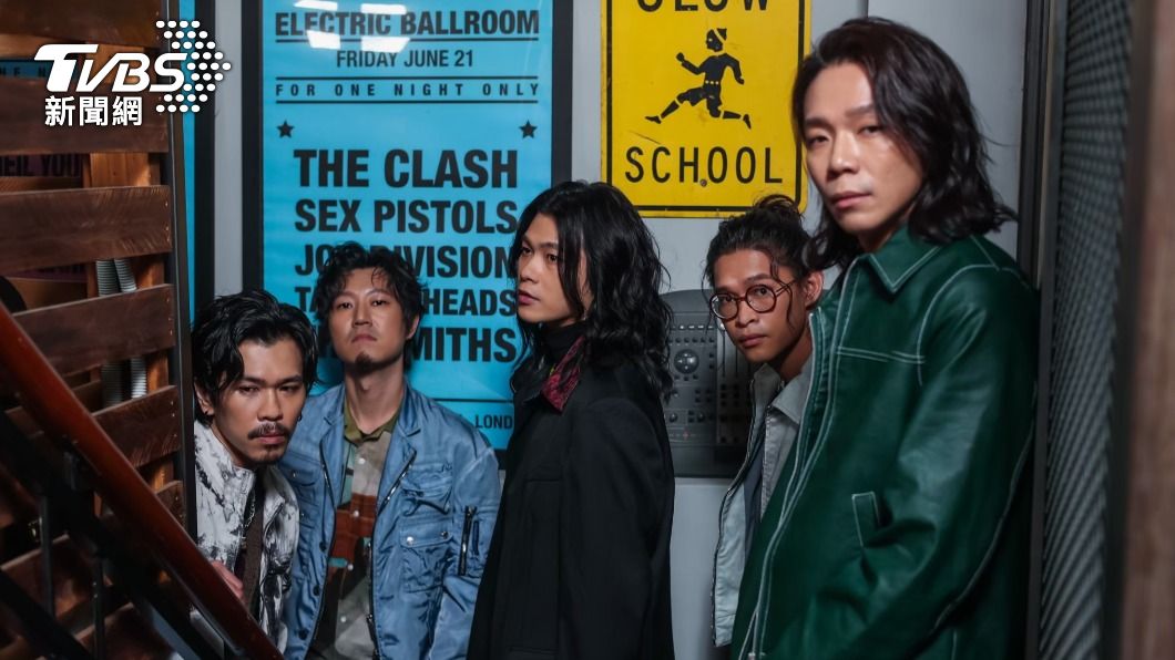 麋先生奪下金曲後，笑說當年每場演出，台下觀眾都像是主考官般在檢視他們的表演。（圖／趙世平攝）