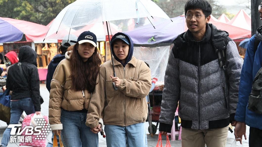 鋒面到變天了!今晚雨最明顯 明起「冷氣團襲」轉乾冷