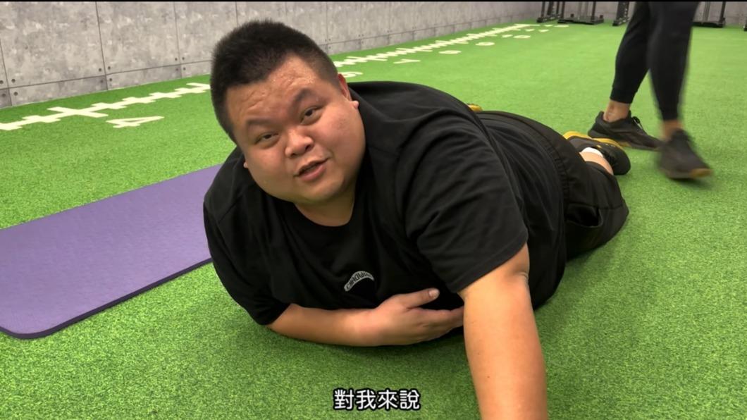 大蛇丸積極訓練。(圖/翻攝自大蛇丸臉書)
