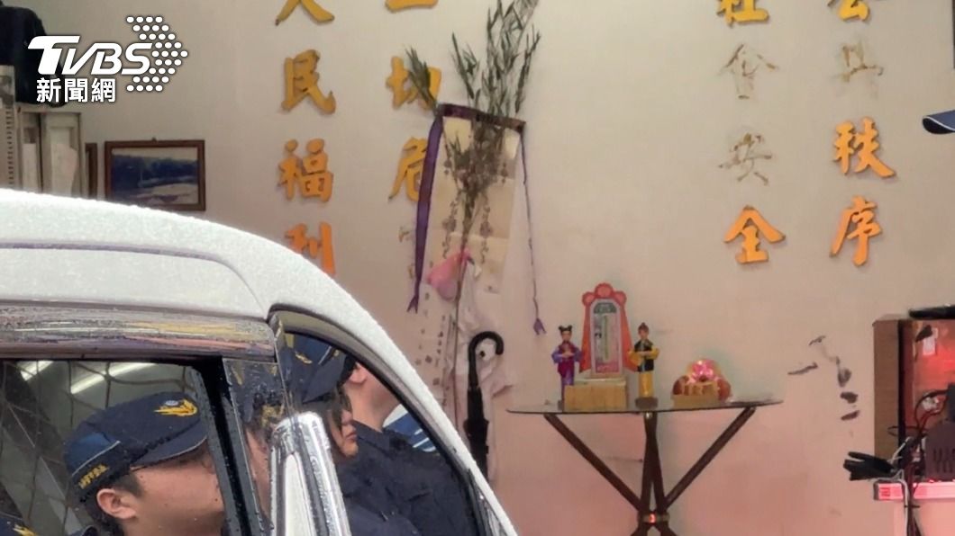 蘇姓員警值班時遭衝撞殉職，家屬前往招魂。（圖／林意筑攝）