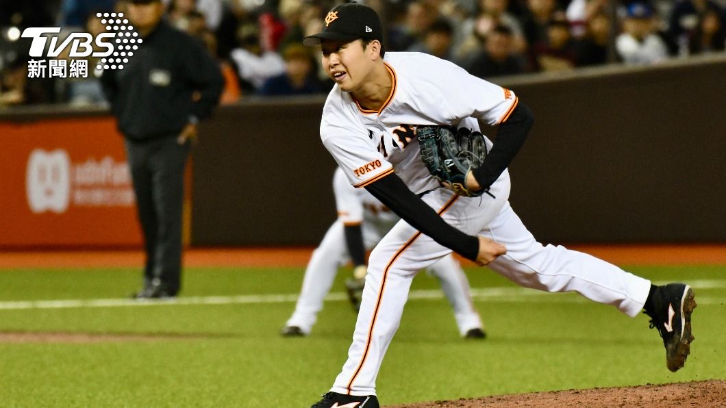 山崎伊織中繼上場後，連3局讓樂天苦吞3上3下。（圖／胡瑞麒攝）