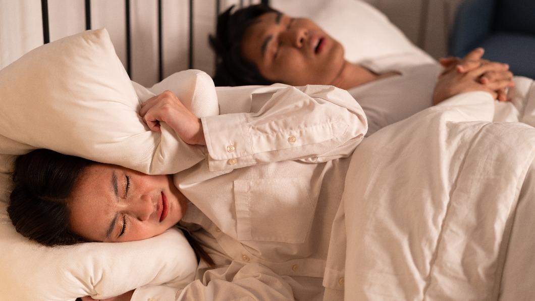 7成民眾睡覺打呼 「睡眠呼吸中止症」恐增中風、心梗風險