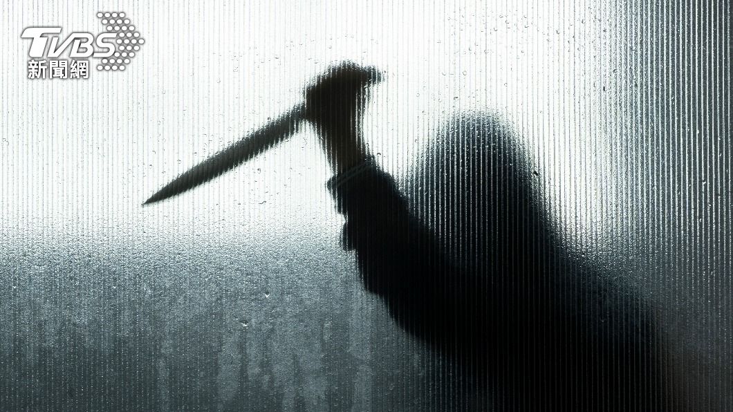 好心收留無業友!台南翁遭「菜刀砍頭」 獨撐10天倒血泊亡