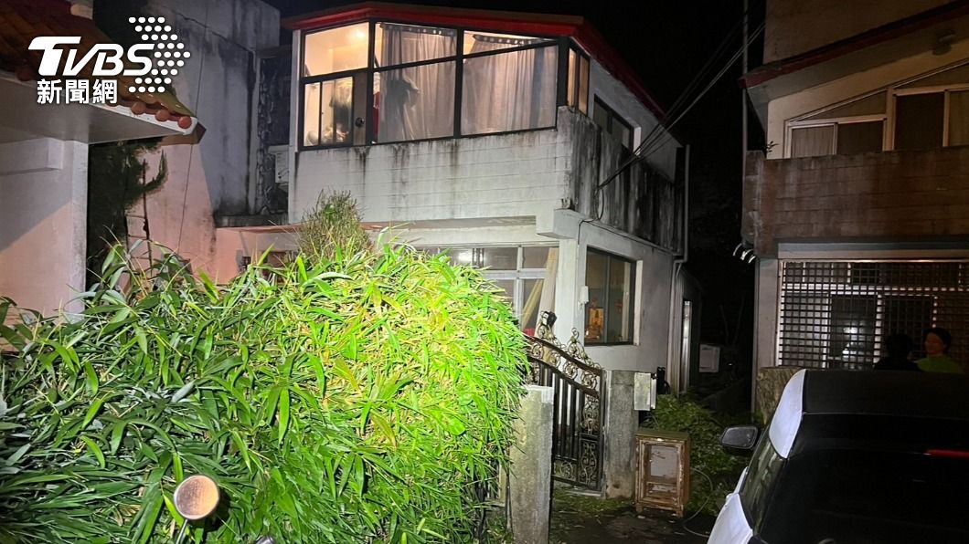 新北男為女友人深夜帶刀尋仇 屋主木棍反擊打成一團全送醫