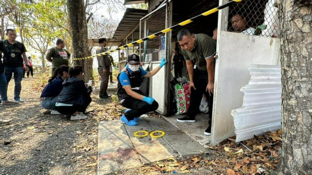 石男在泰國遭槍殺棄屍,全案正由泰國警方調查中。(圖/翻攝Facebook ข่าวสารเมืองปราการ v2)