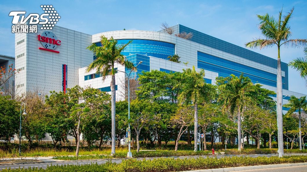 台積電股價今日再創新高,盤中一路攻上820元。(示意圖/shutterstock達志影像)