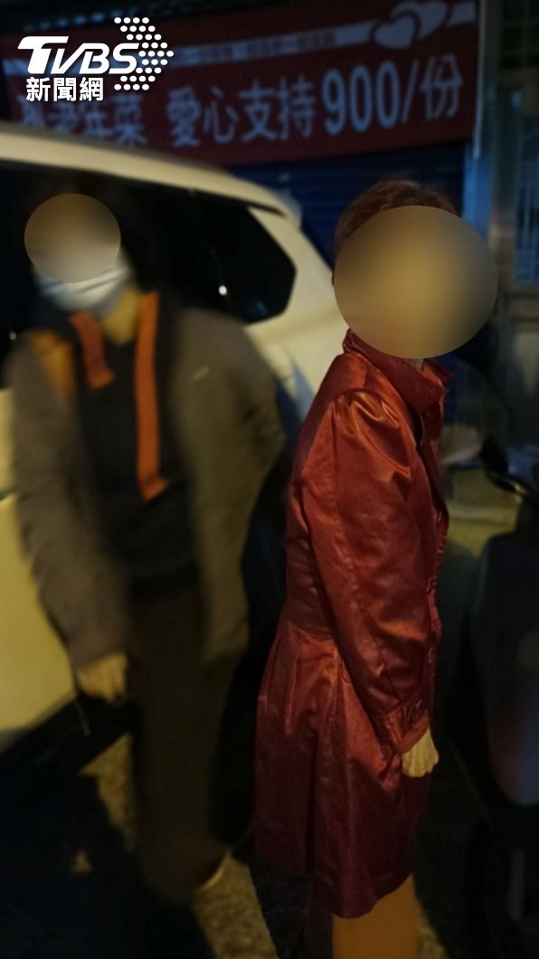 阿嬤看到家人，還嘟嚷著自己打扮得這麼漂亮。（圖／TVBS）