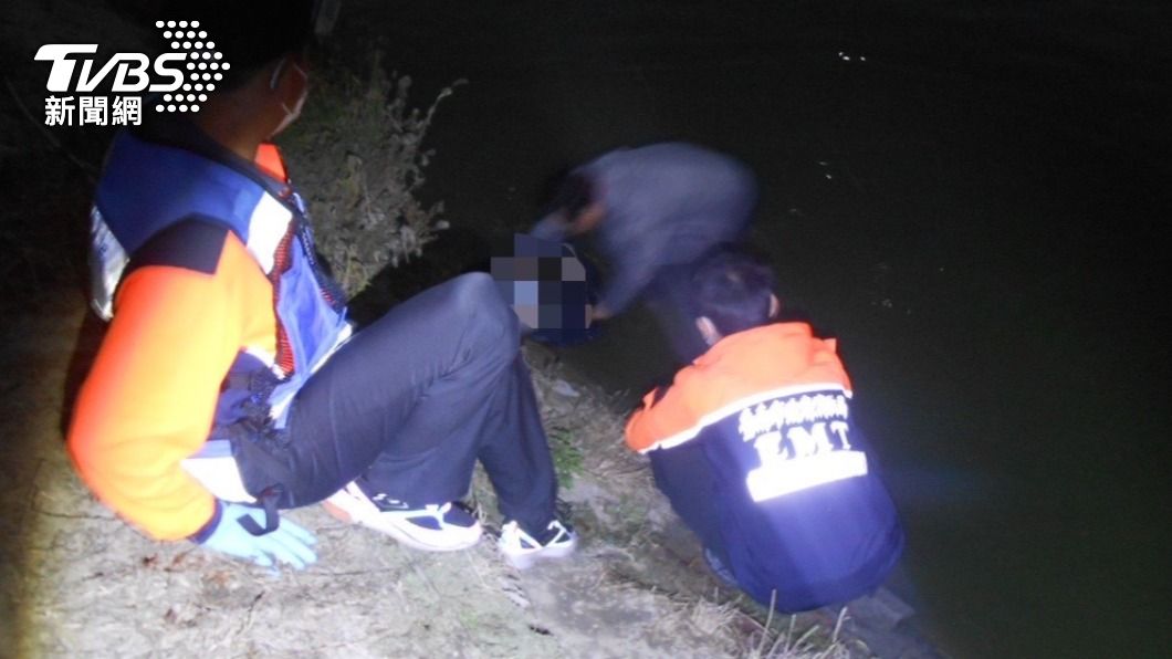 台南八旬翁「頭戴安全帽」溺斃自家魚塭 兒見老父遺體嚇壞