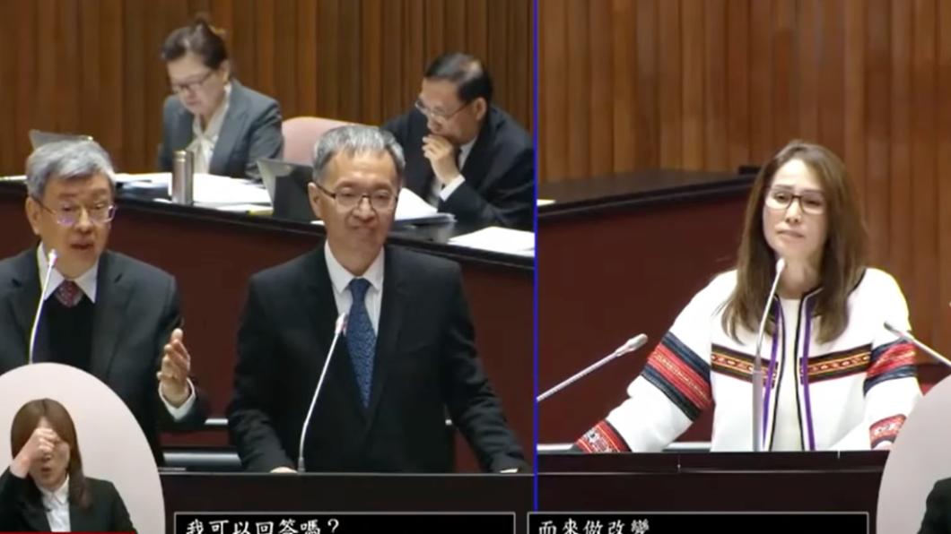 高金素梅、陳建仁在議場內互槓。(圖/翻攝國會直播)