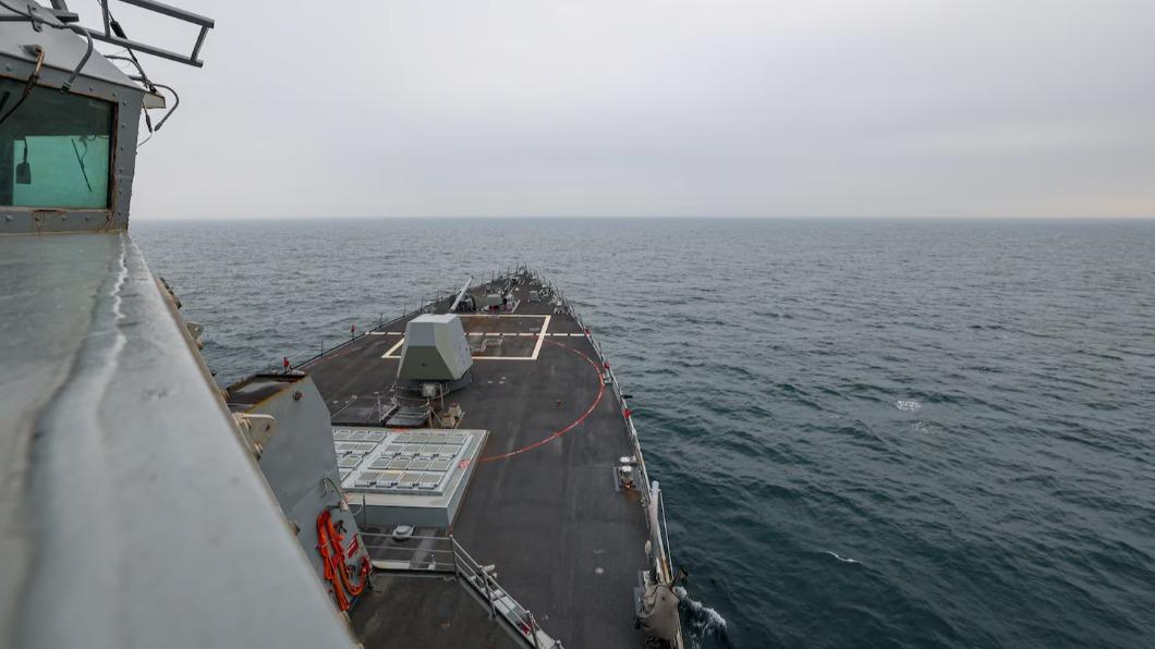 美驅逐艦今通過台灣海峽 解放軍:全程跟蹤監視「做好戒備」