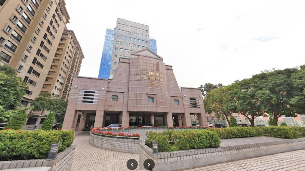 快訊/北市體育署門口驚傳濺血事件 奧會女經理手臂刀傷送醫