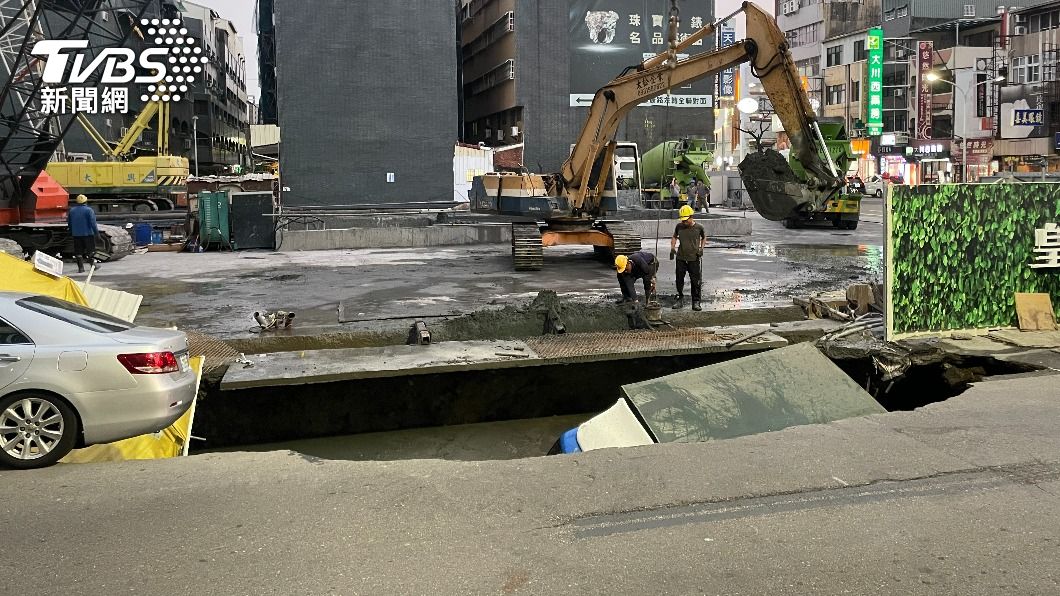 快訊/台南天坑吞噬兩車 皇龍建設說話了:將全力負責