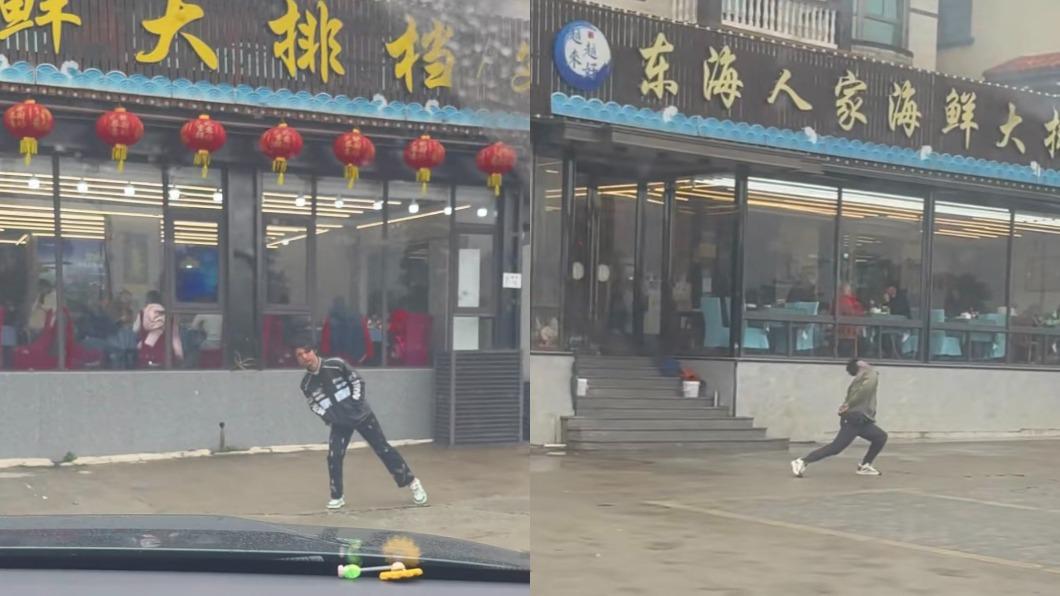 大排檔店員攬客！詭異「手插兜+猛甩頭」　吐真實原因笑翻