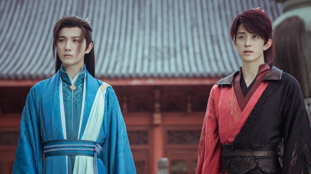 敖瑞鵬(右)、李宏毅主演《少年歌行》。(圖/緯來電影台提供)