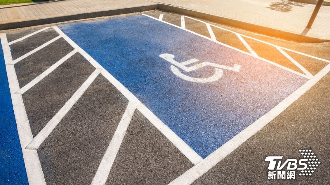 殘障車位違規停車不予民衆檢舉。（示意圖／shutterstock達志影像） 