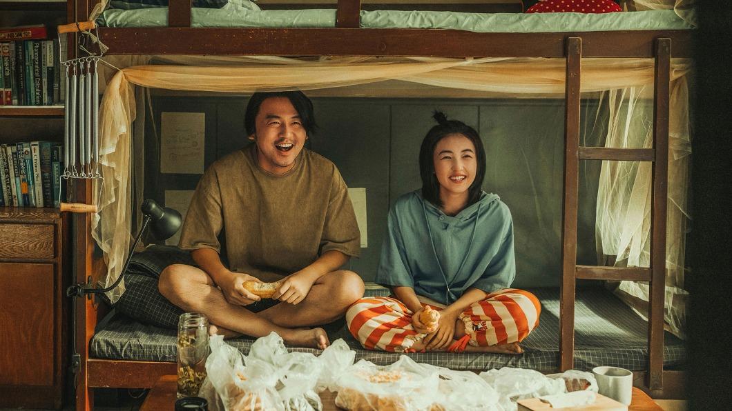 雷佳音(左)、張子楓之間的「父女情」是一大看點。(圖/中天娛樂台提供)