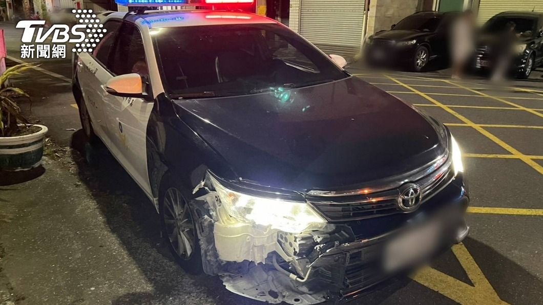 高雄追到台南!毒品通緝犯飛車逆向撞警察 連開8槍被逮
