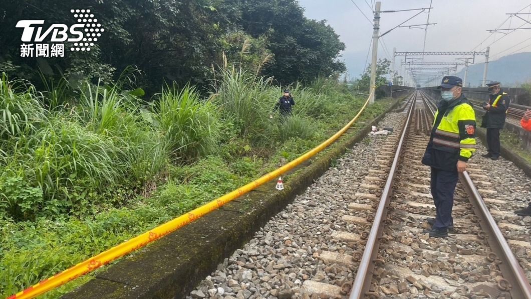 花蓮男「站鐵軌上」慘遭列車撞死 列車大延誤119分鐘