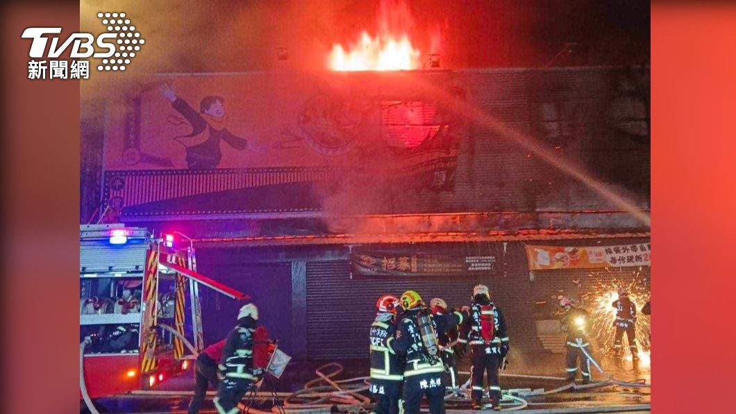 台中逢甲知名牛排館暗夜火警 2員工受困1人燒傷送醫