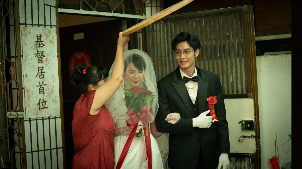新娘不是王淨!曹佑寧完婚「絕美婚紗照」曝光 還趕進度當爸了