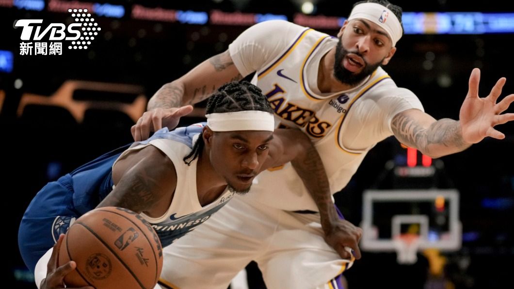 NBA／灰狼禁區長人荒！AD猛轟「抄截準大三元」　再締生涯新猷