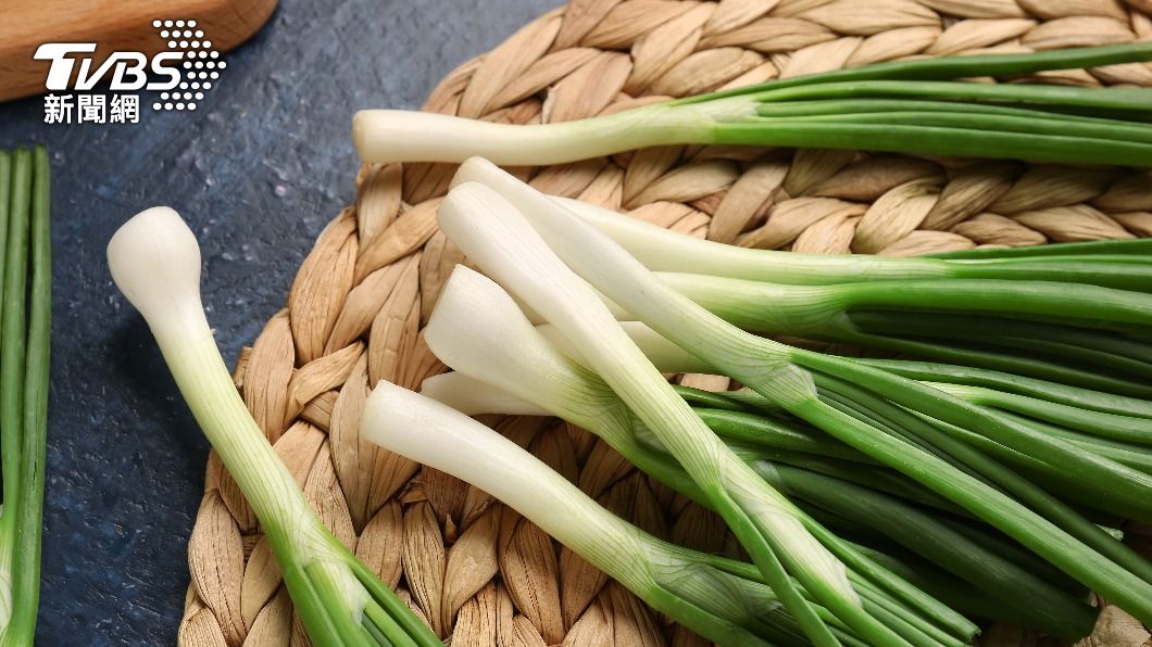 蔥蒜是祭拜文昌帝君時最常見的供品。(示意圖/shutterstock達志影像)
