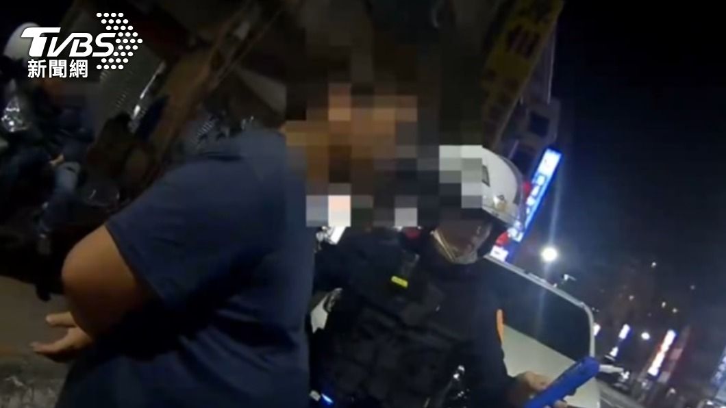 劉男因身上酒味被員警攔查。