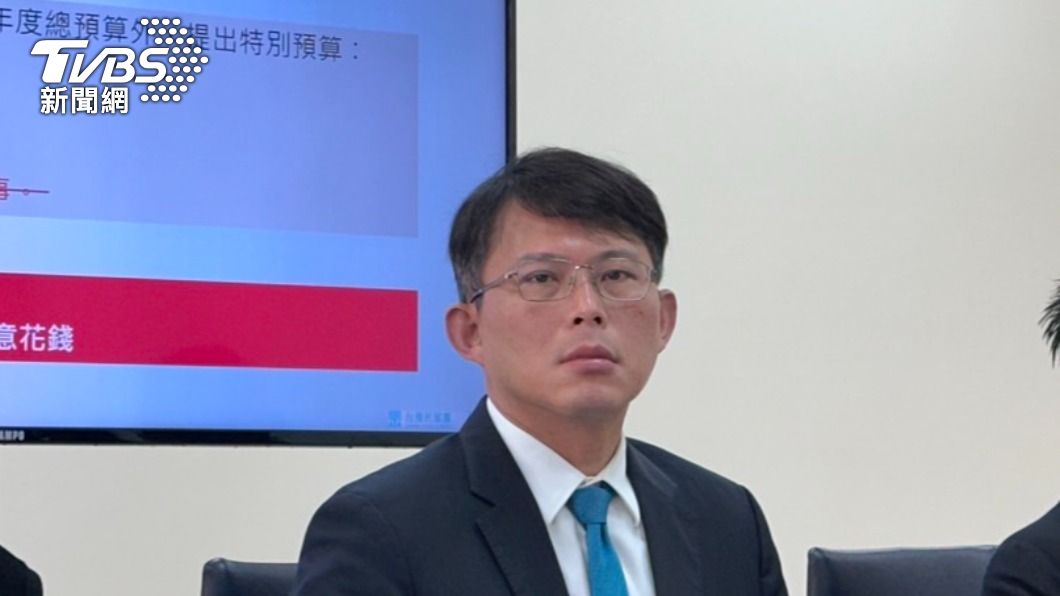 汐止老家「整棟拆除」進度曝光　黃國昌：賴皮寮何時拆？