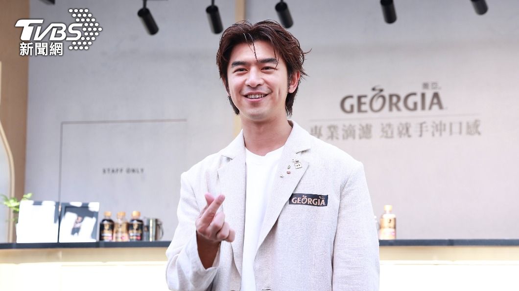陳柏霖桂綸鎂共遊巴黎「像家人一樣」 白色情人節行程曝光
