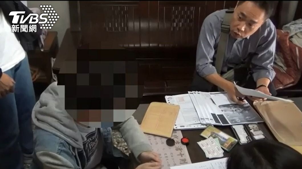 警方逮捕了詐保的張姓男大生。(圖/TVBS資料畫面)